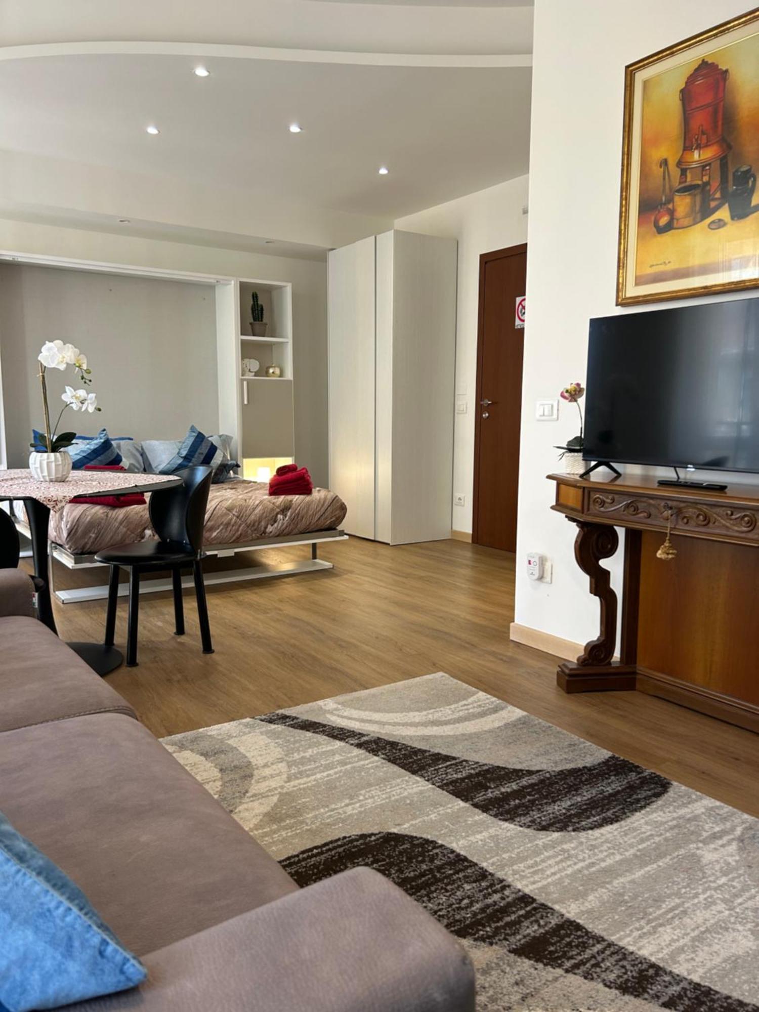 Valverde Apartment And Rooms Βερόνα Εξωτερικό φωτογραφία